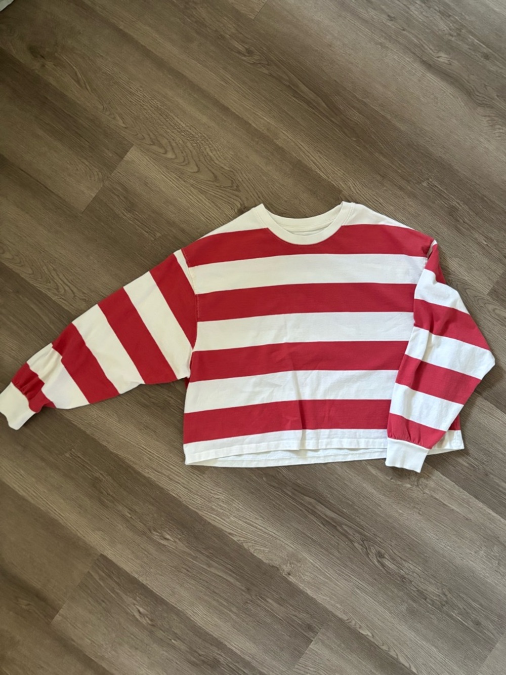 American Eagle Outfitters Red and White Striped Tee